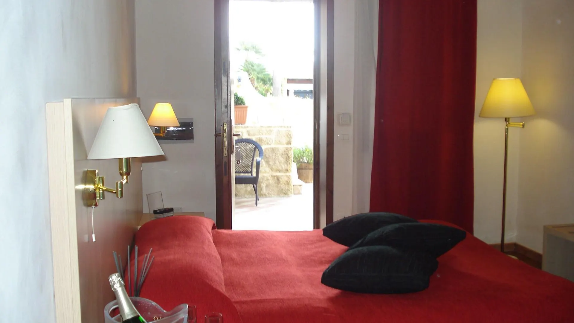 Villa Carlo Resort Марсала 3*,